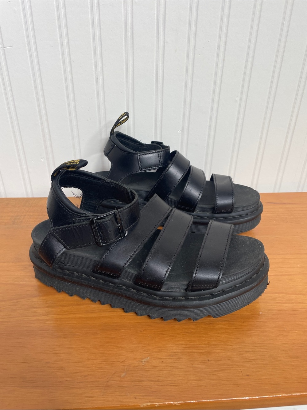 Dr. Martens Blaire Women’s Black Leather Platform Sandals with Buckle Sz 7